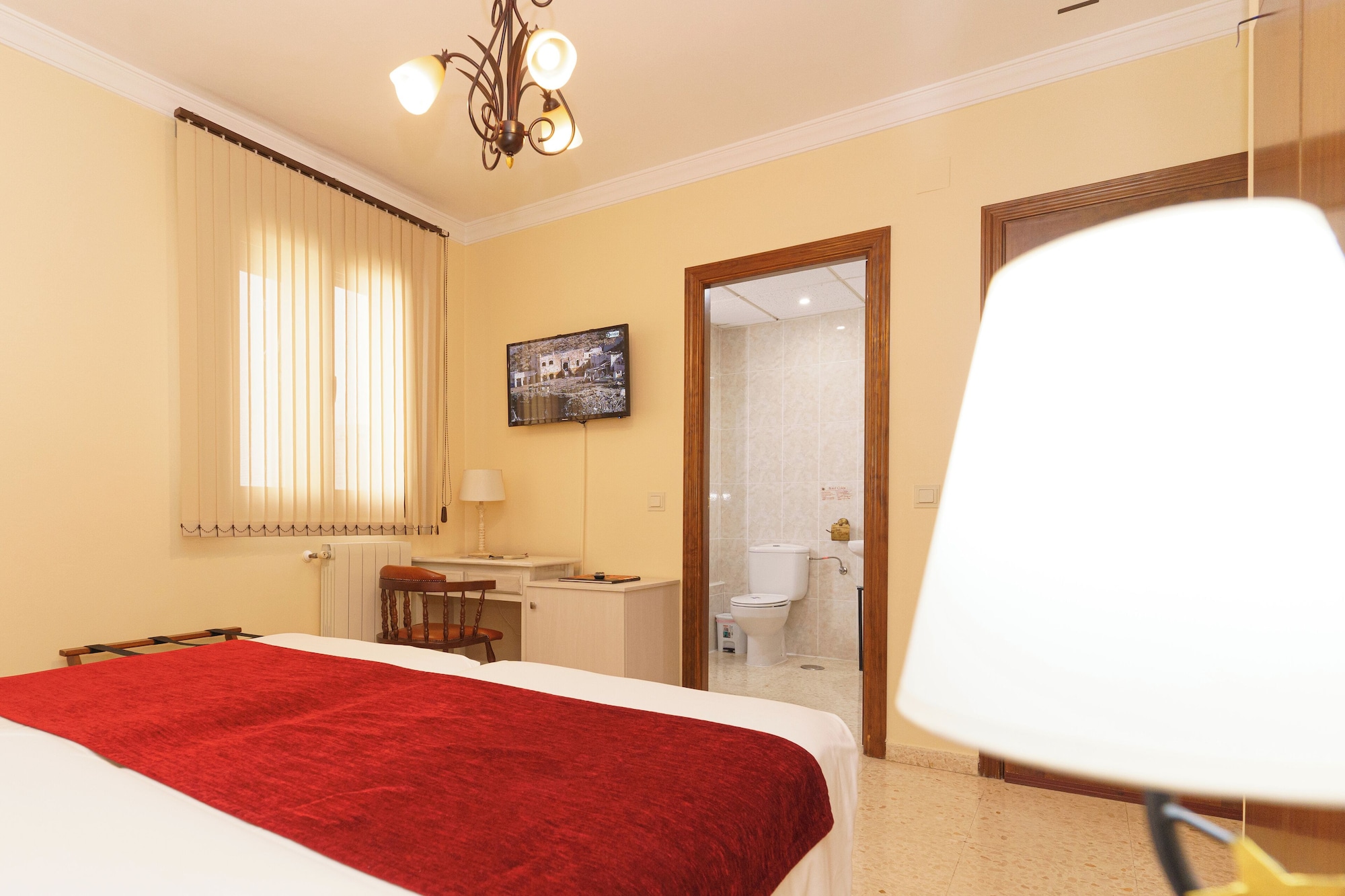 BASIC, TWIN BEDS