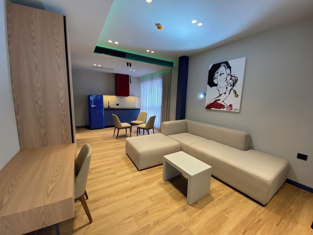 Si hotel Tirana 44/61