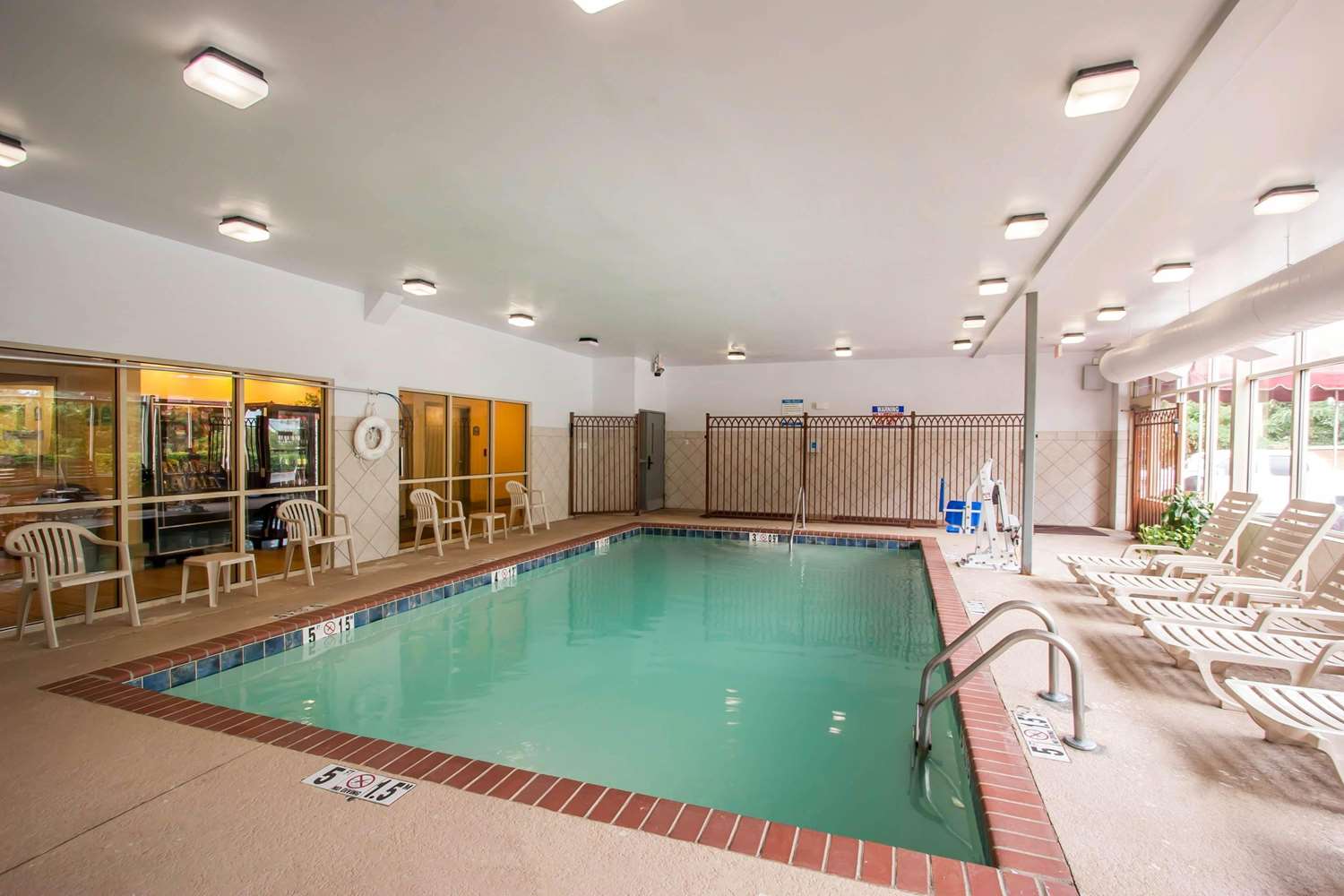 Quality Inn and Suites Germantown North 21/37