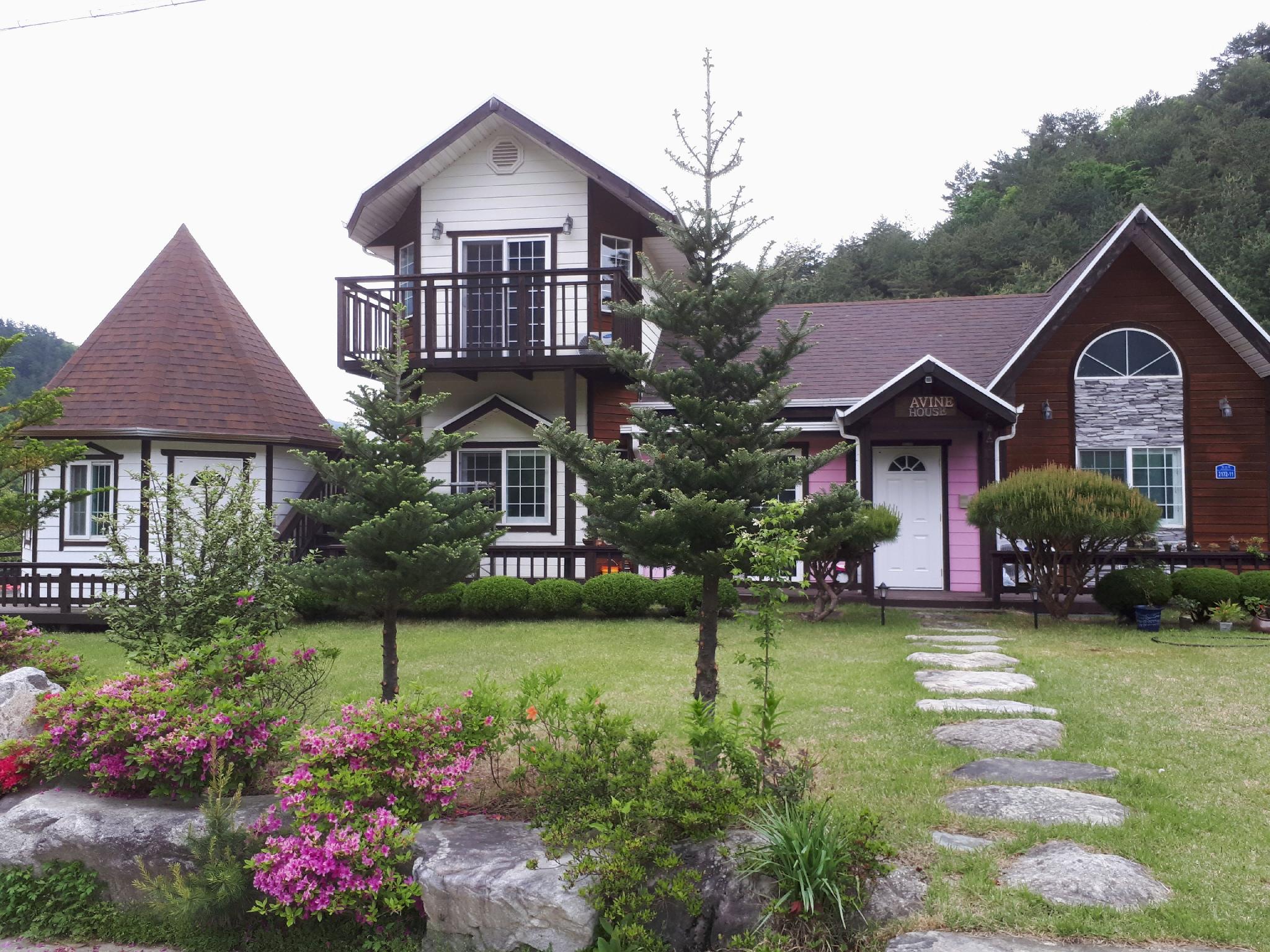 Ravine House 11/15