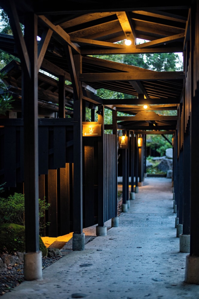 Beppu Kaizan (ex Hotel Zenshitsu Rotentsuki Hanare No Yado Beppu Yuya) 44/50
