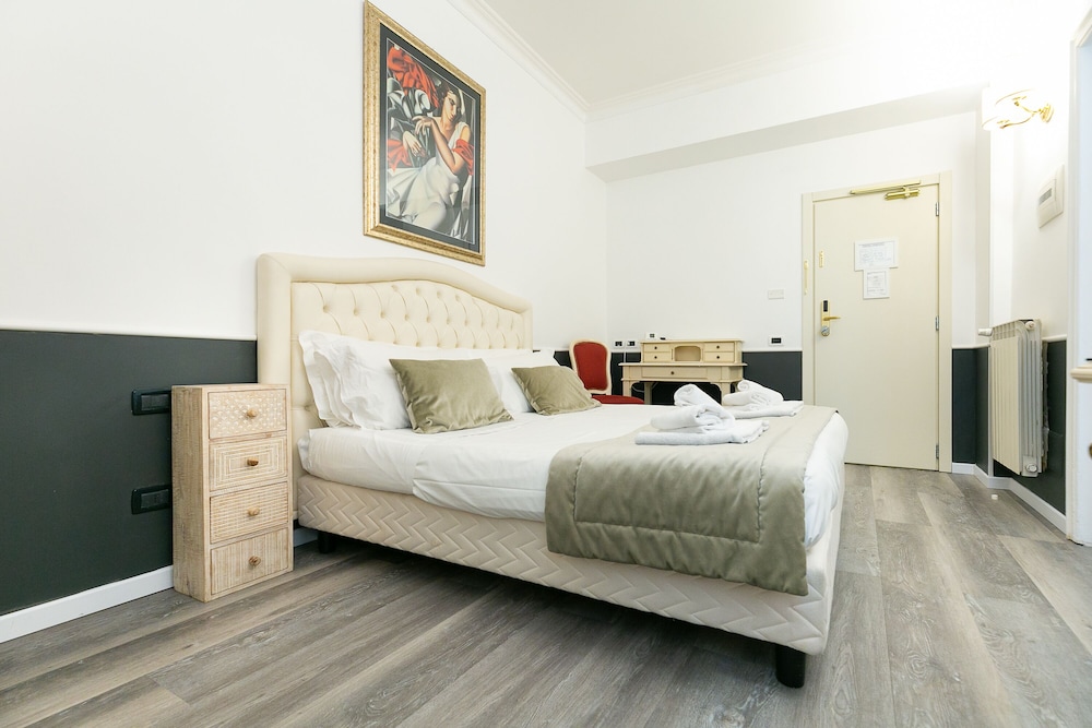 Hotel Capitolium Town House Suite 19/55