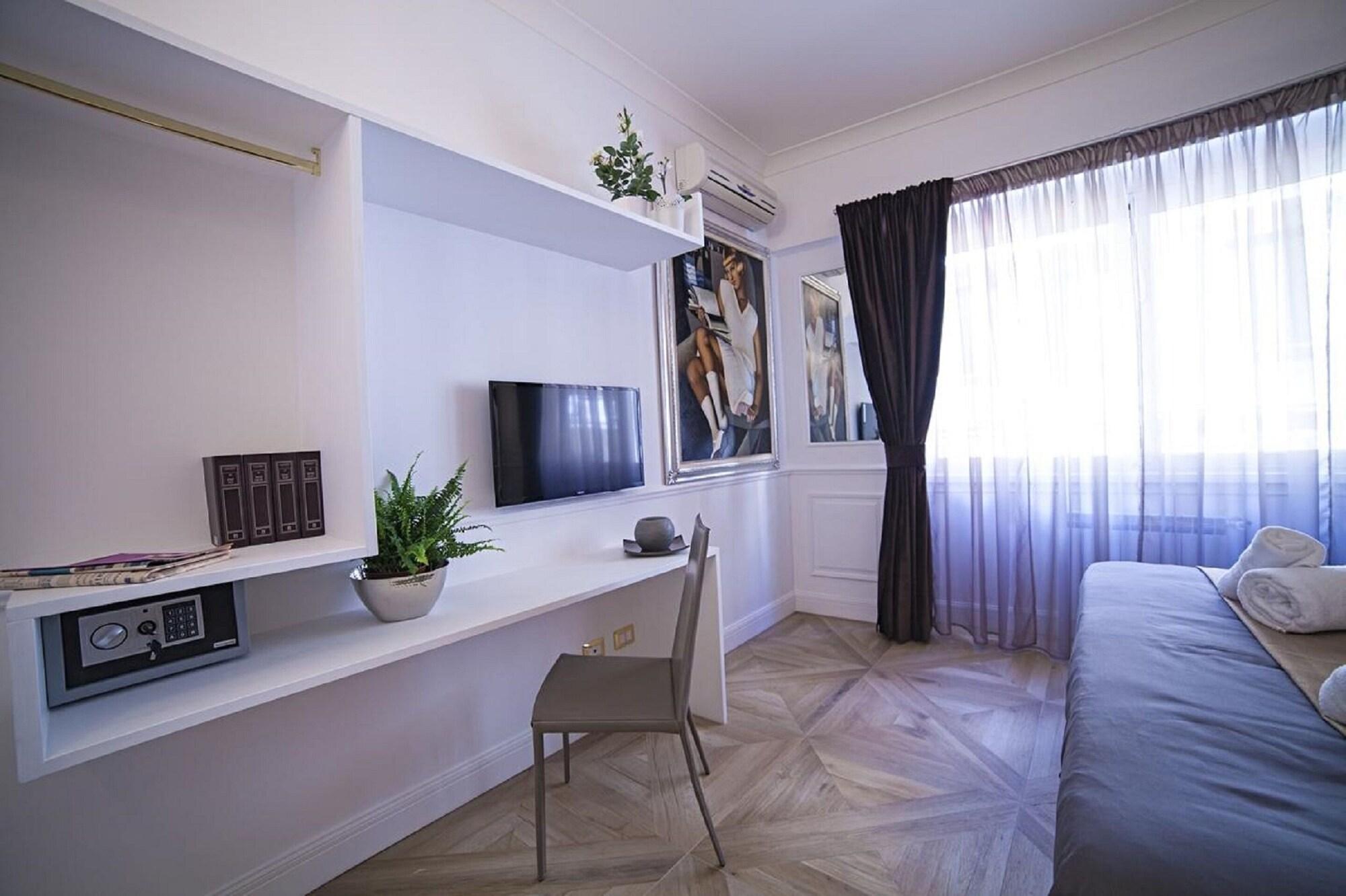 Vatican Luxury Suite 17/26