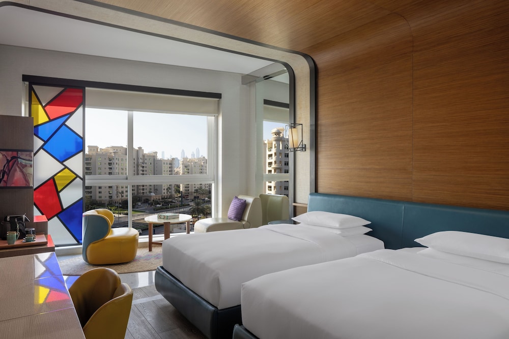 ANDAZ, TWIN BEDS