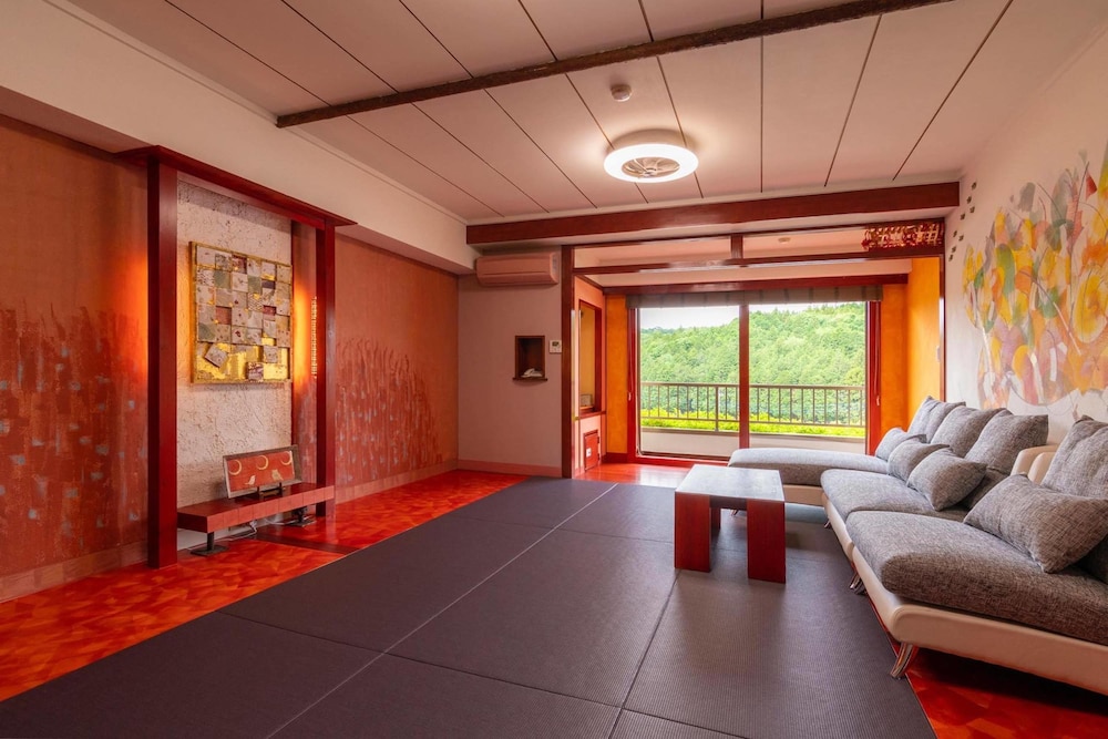 Mashikokan Satoyama Resort Hotel 54/70