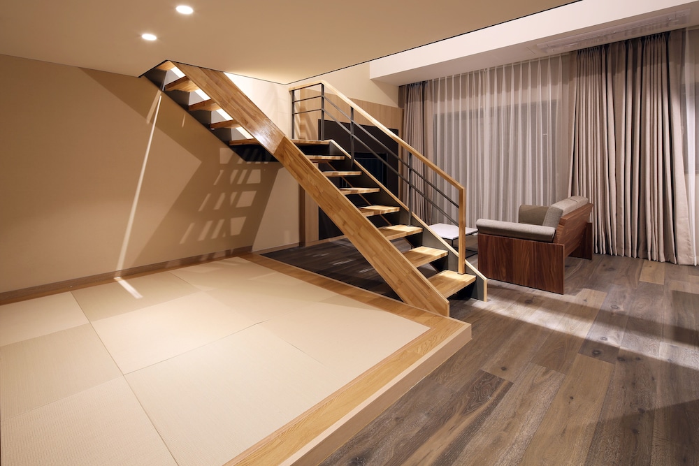 Dukgu Oncheon Resort Hotel 34/50