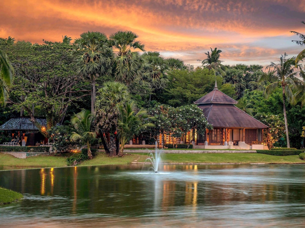 Pullman Phuket Karon Beach Resort 78/80