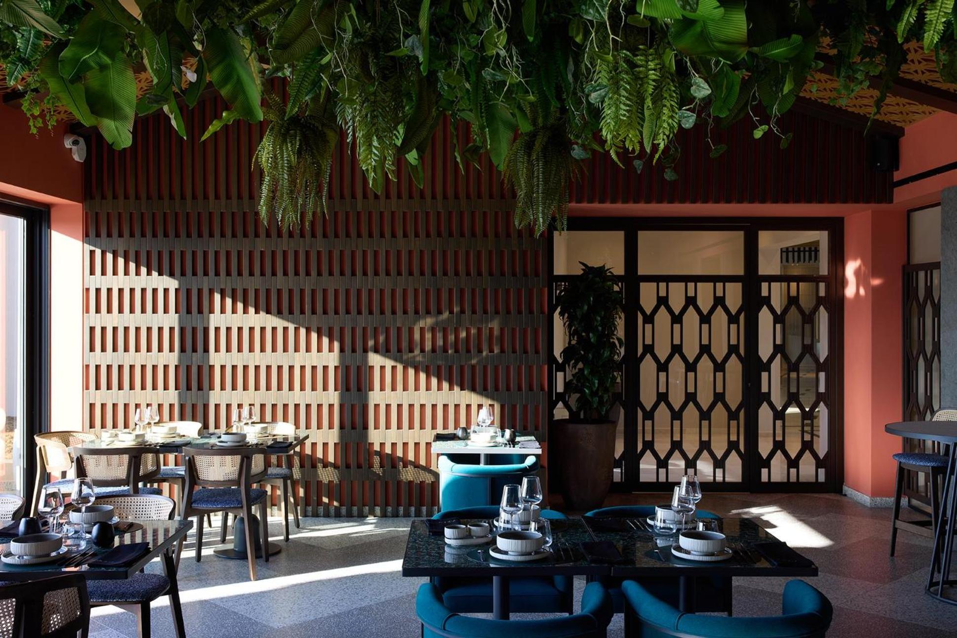 Oros Luxury Beach Resort 53/65