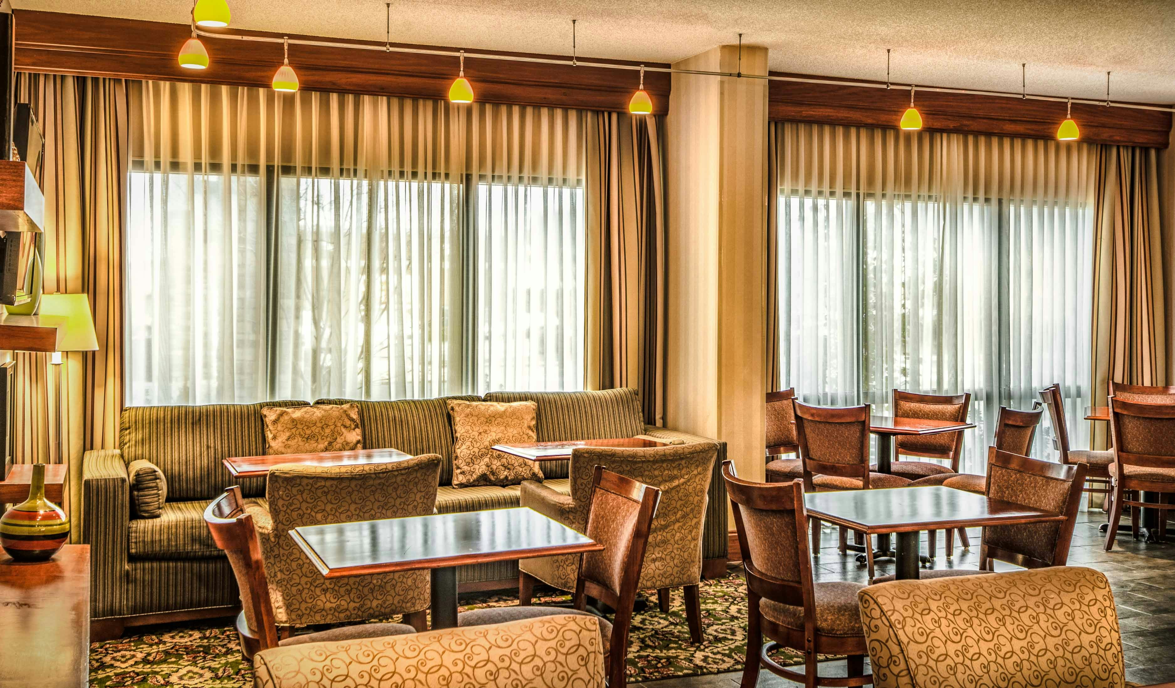 Hampton Inn Washington, PA 43/57
