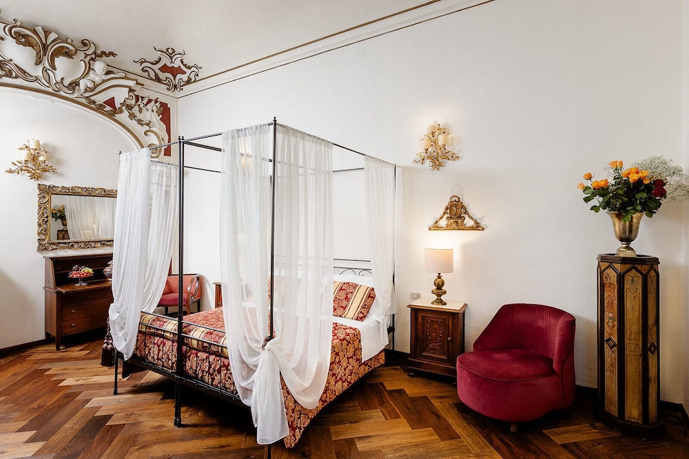 Palazzo Dal Borgo 45/58
