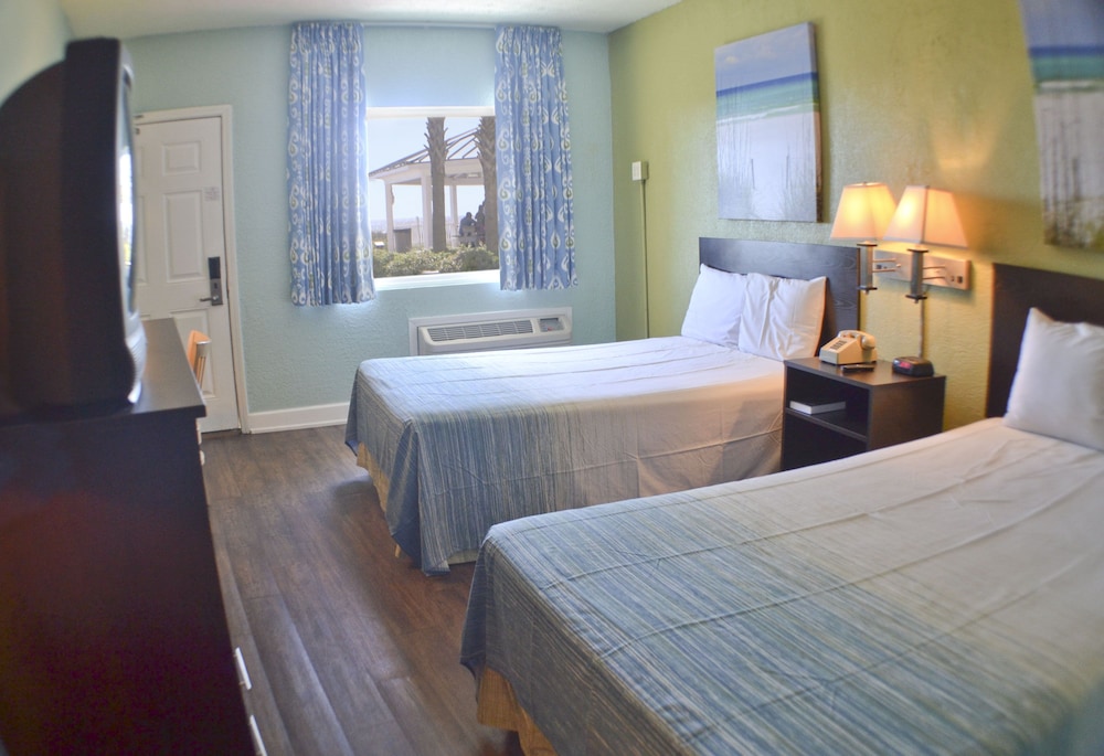 Boardwalk Beach Resort Hotel 27/65
