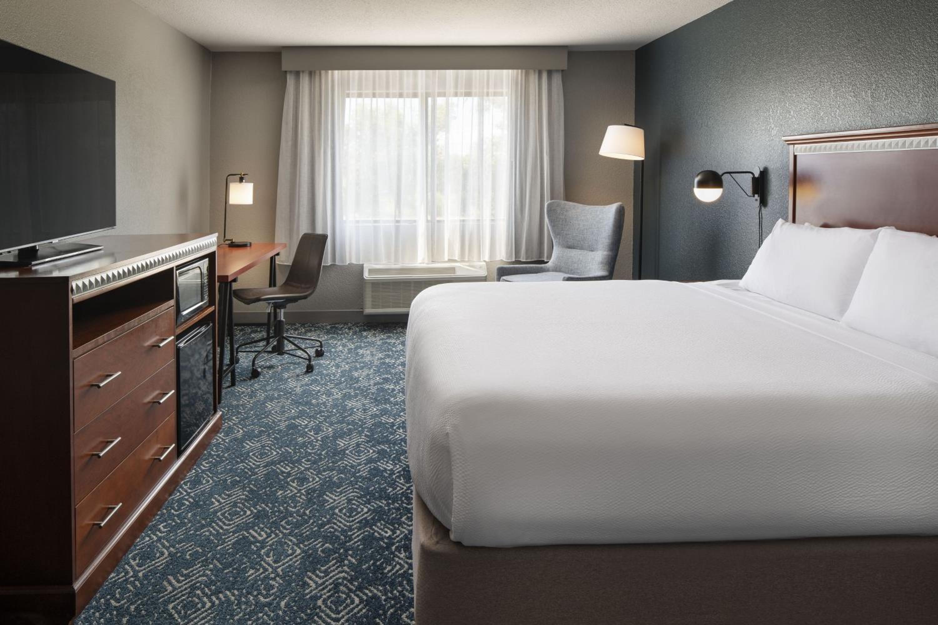Room at Four Points by Sheraton Tucson Airport, TUCSON - AZ