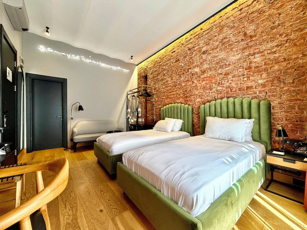 RUZ Hotels Tunel 12/48