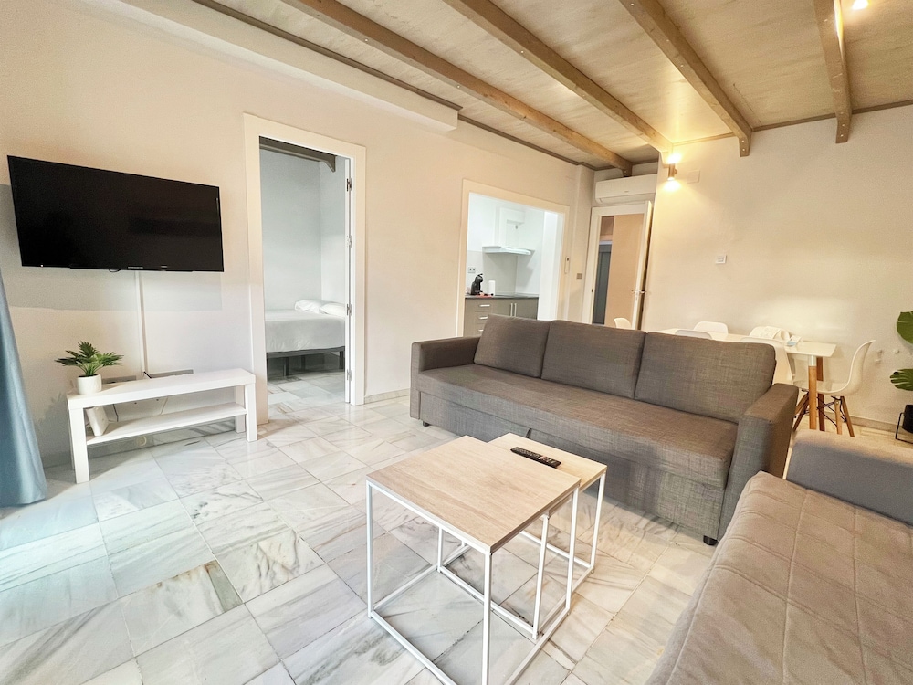 APARTAMENTOS 3000 REALEJO GRANADA CENTRO 30/40