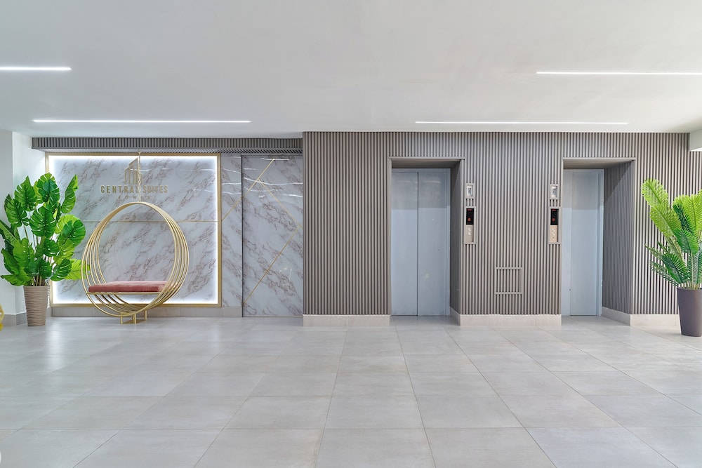 Central Suites Tower 15/62