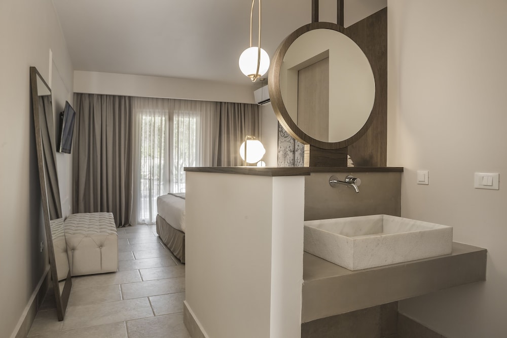 Thalassa Boutique Hotel 6/77