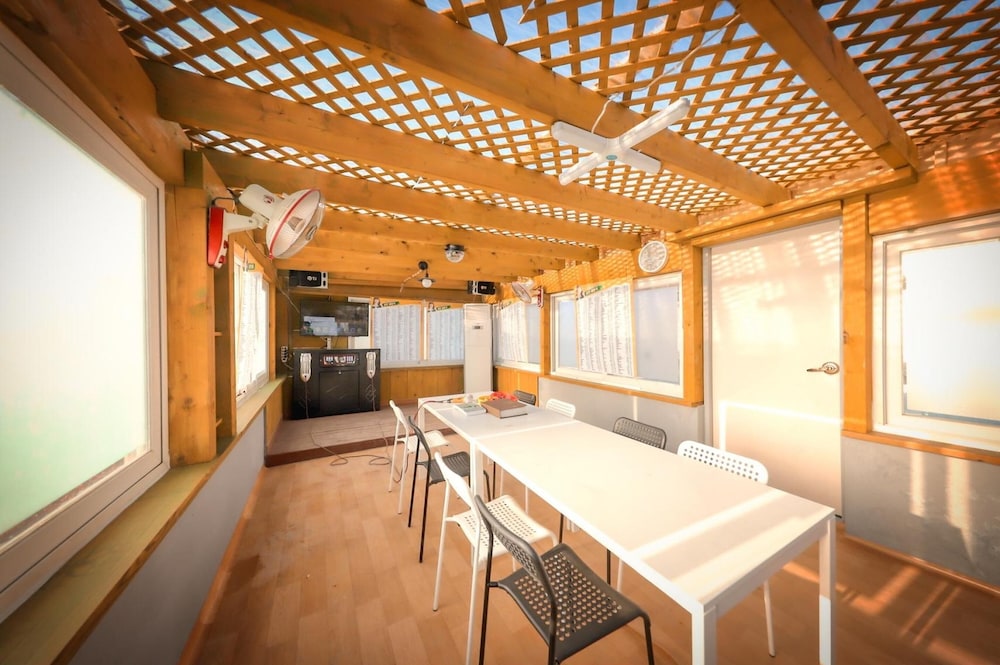 Ganghwa Badatgashimteo Pension 34/50
