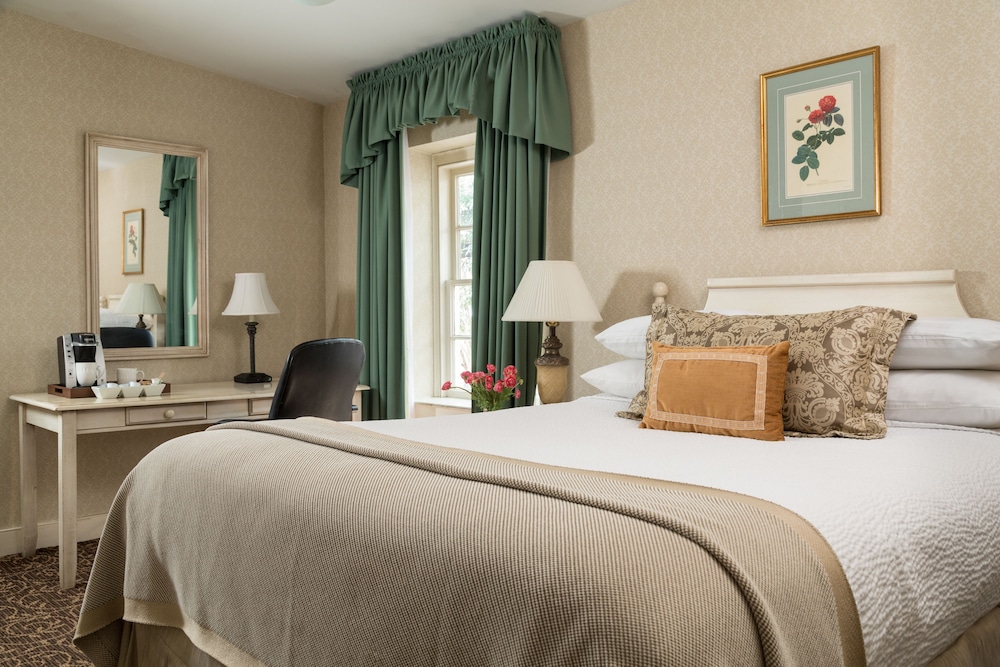 ROOM, SINGLE, QUEEN BED, GARDEN VIEW