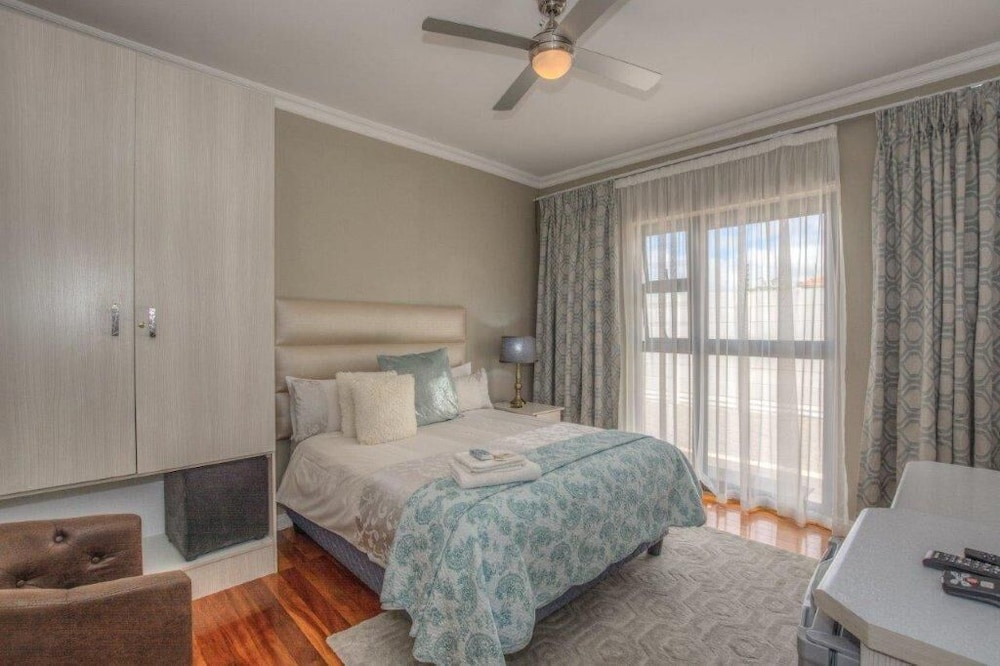 Cashmere Suites 15/50