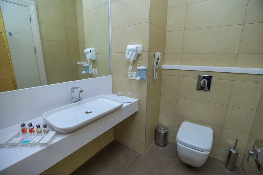 غرفة سوبيريور بسرير كينج، Gabala Garden Hotel 3/3