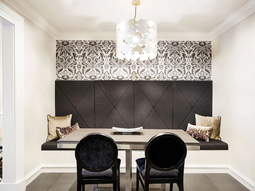 The Sebel Melbourne Flinders Lane 10/55
