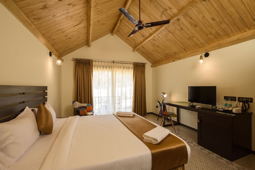 Stone Wood Resort & Spa 15/50