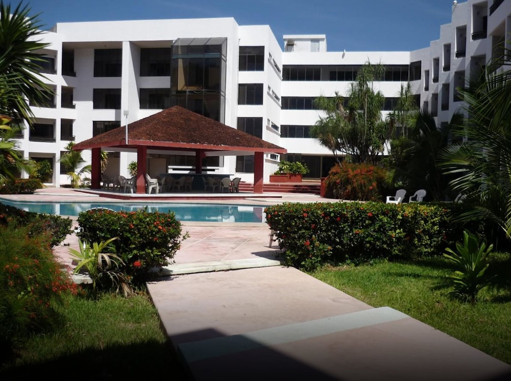 Debliz Hotel 17/19