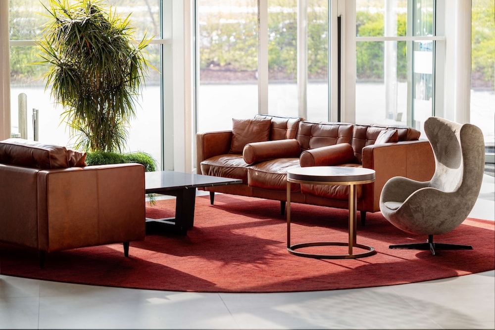 Radisson Blu Hotel London Stansted Airport 46/68