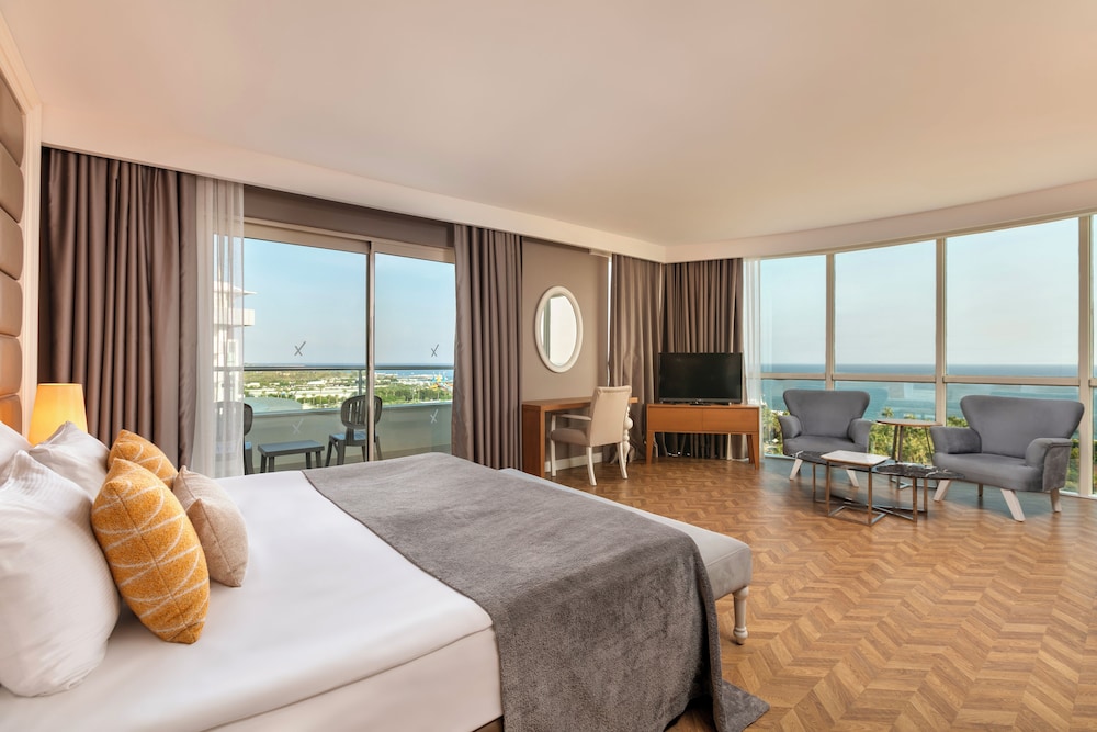Sky, Suite, King Bed