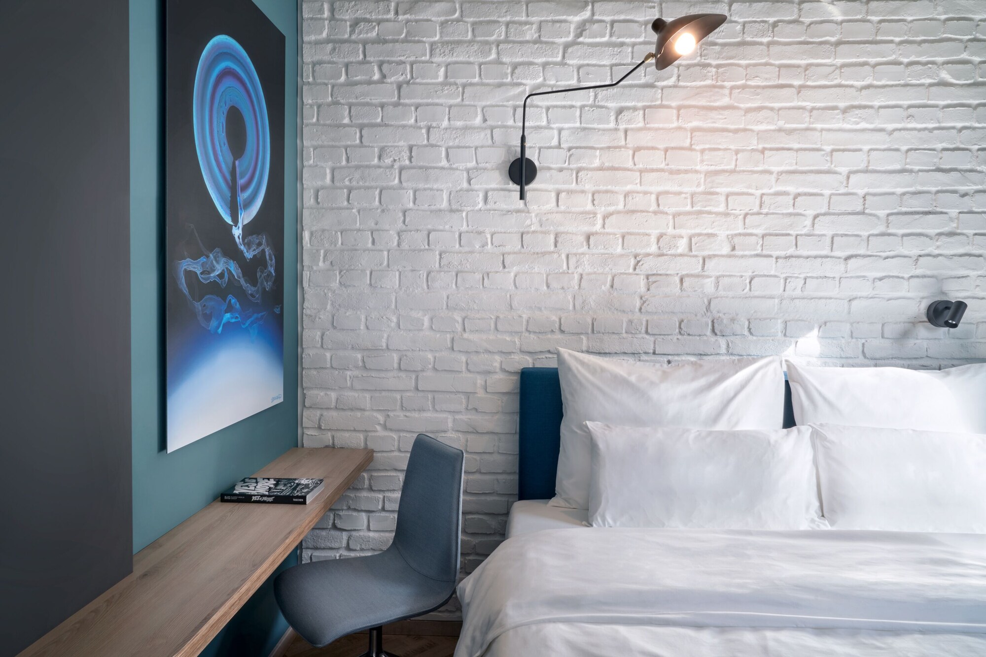Urban, Basic, King Bed، URBAN LOFT Cologne 4/6