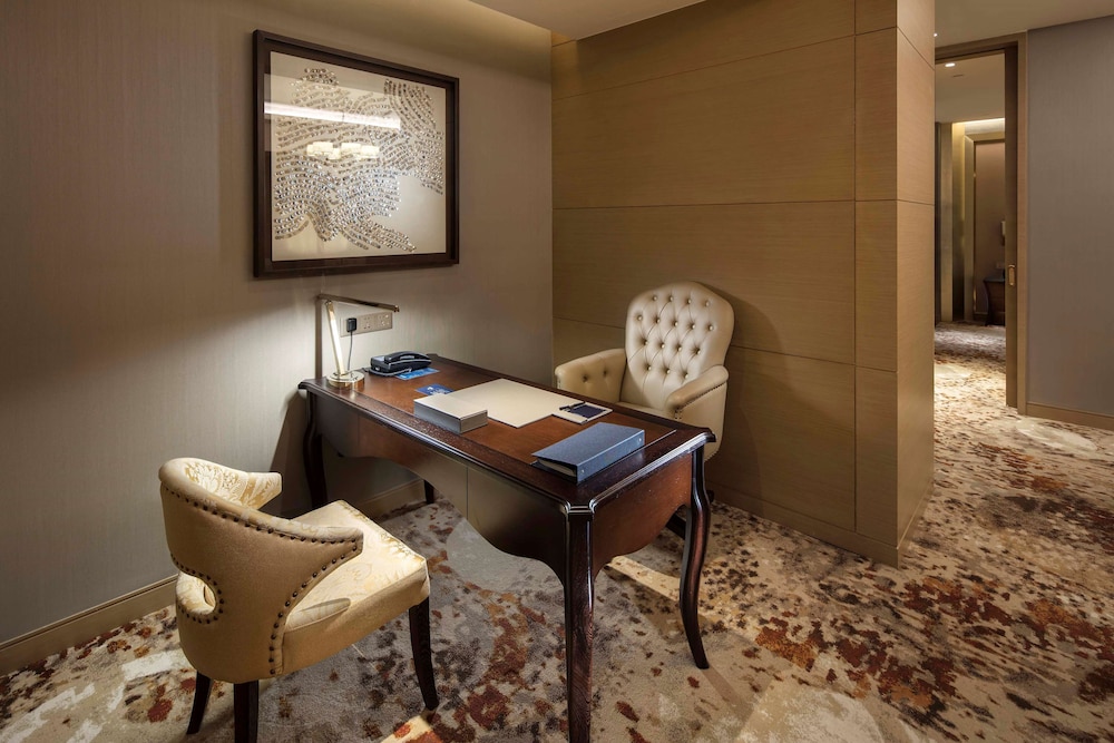 Hilton Yantai 53/64