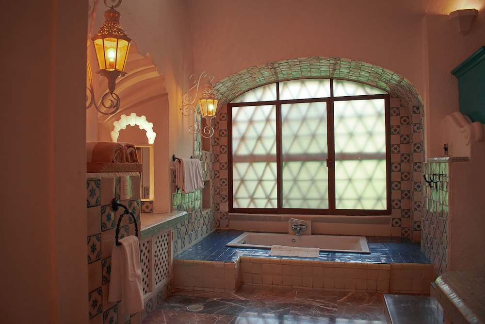 Hotel Boutique Casa Lisa (ex. by Villa Vera) 15/84