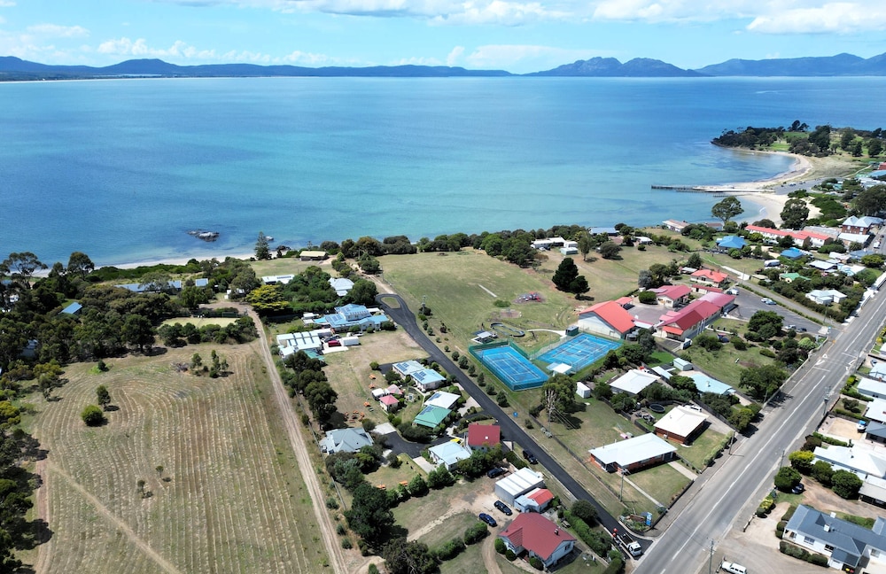 Swansea Cottages & Motel Suites 46/50
