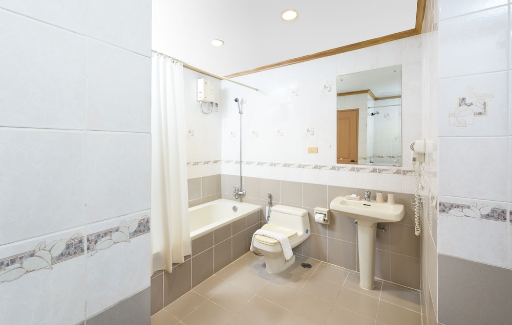 Riverine Place Hotel & Residence 19/72