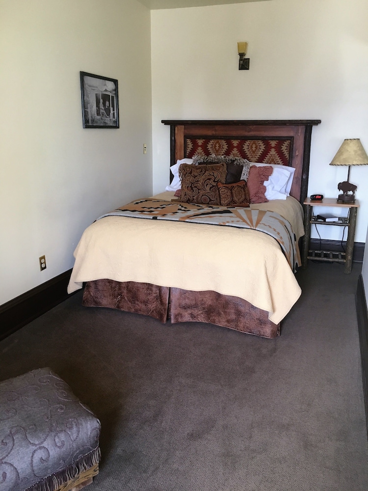 Sheridan Inn, BW Signature Collection 5/43