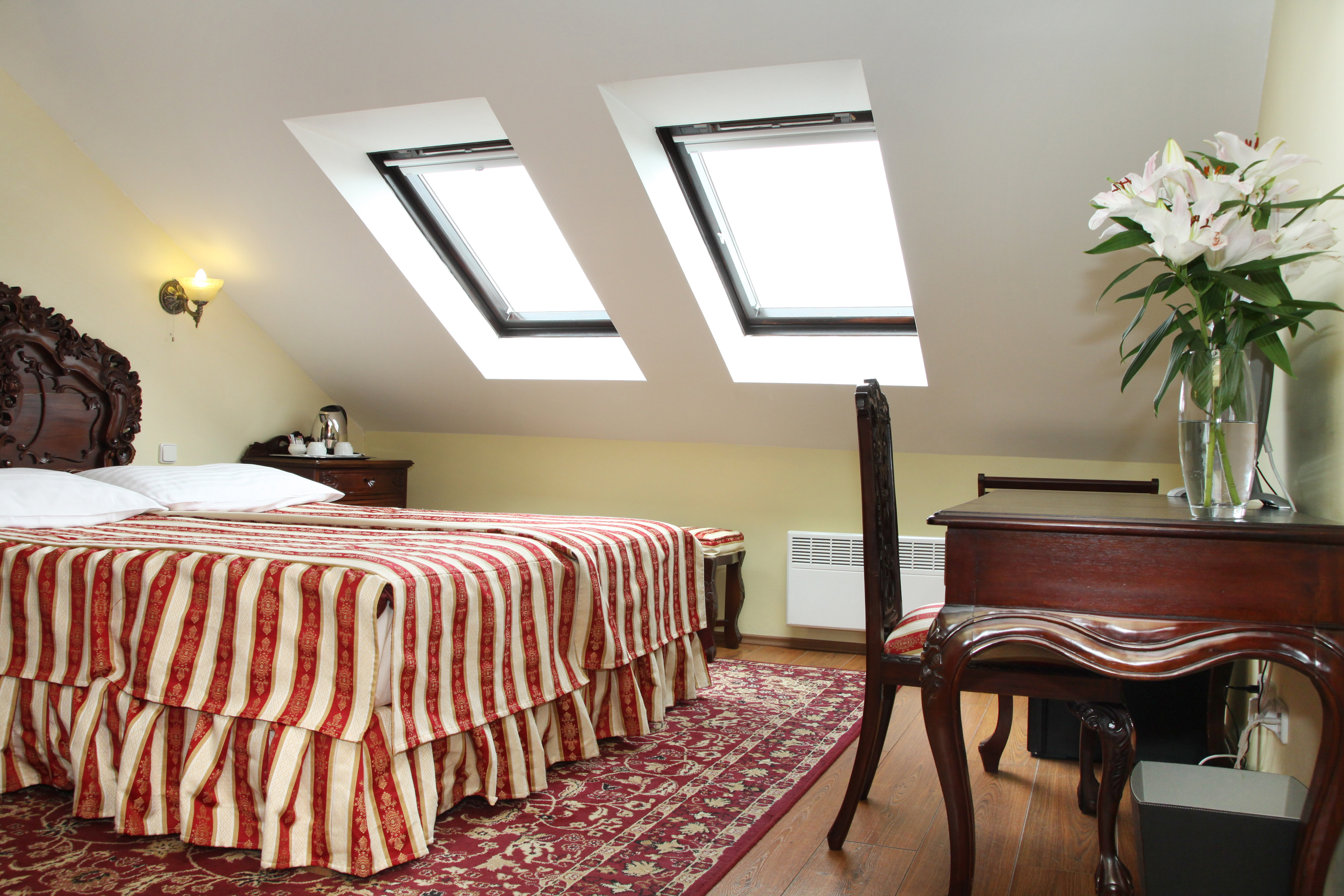 King Charles Boutique Residence 9/30
