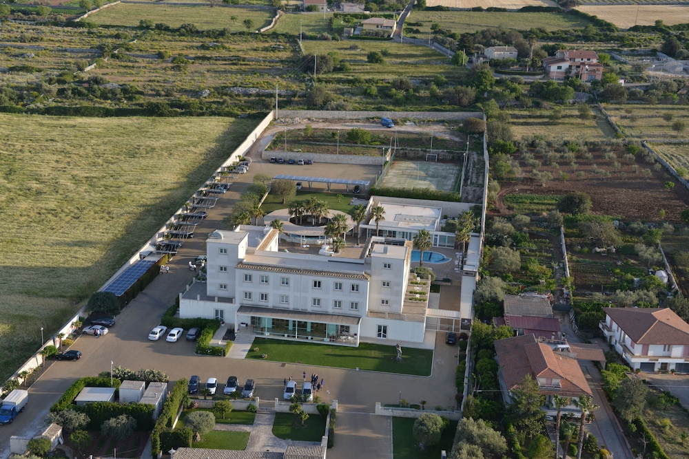 Pietre Nere Resort 5/72