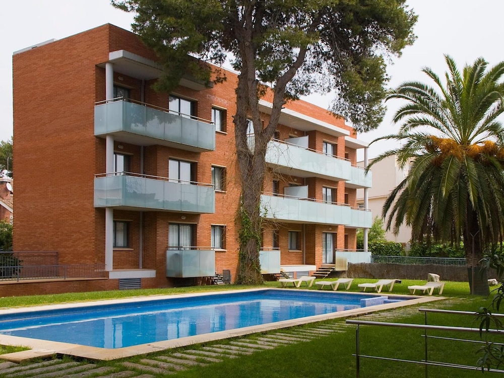 Sg Costa Barcelona 4/45
