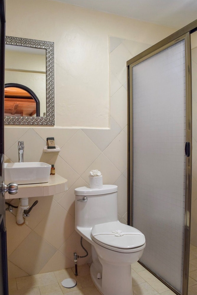 Hotel & Suites Bucaneros, Isla Mujeres 44/48