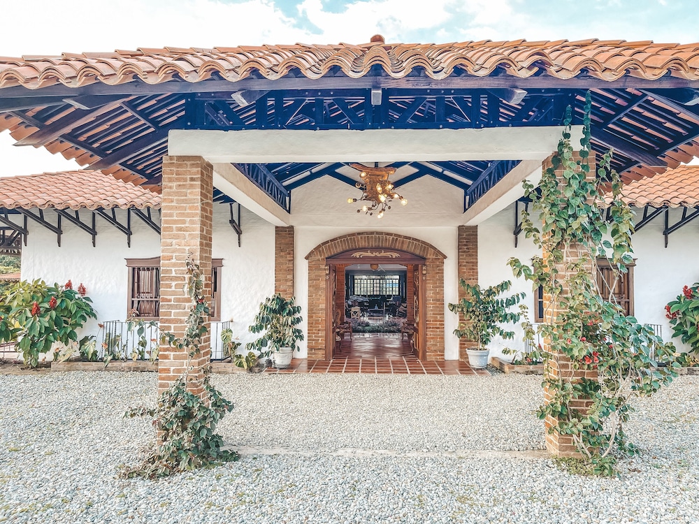 Hotel Casona Montañesa Quindío 6/50