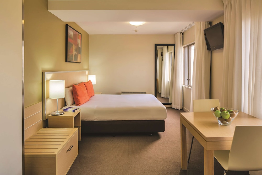 Travelodge Hotel Wellington 7/30
