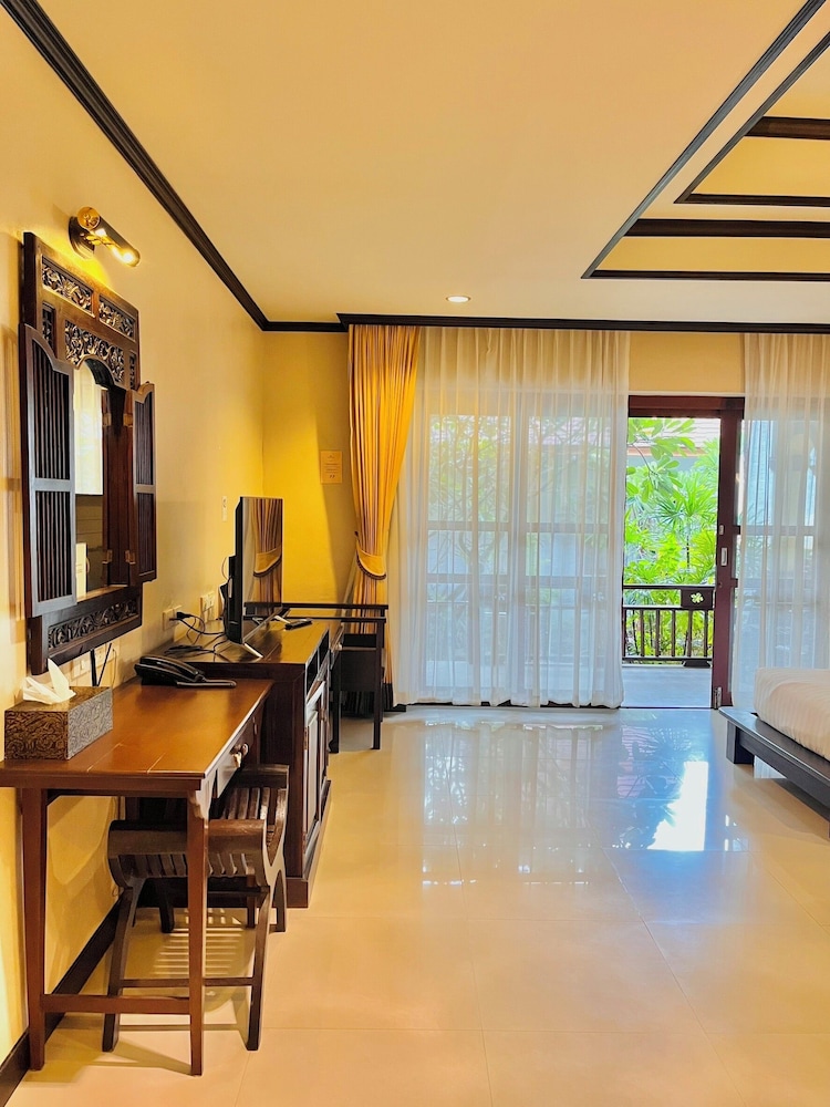 KANOK BURI RESORT 49/75
