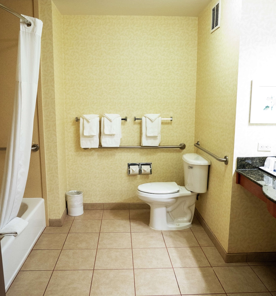 Hampton Inn Norco Corona Eastvale 26/59