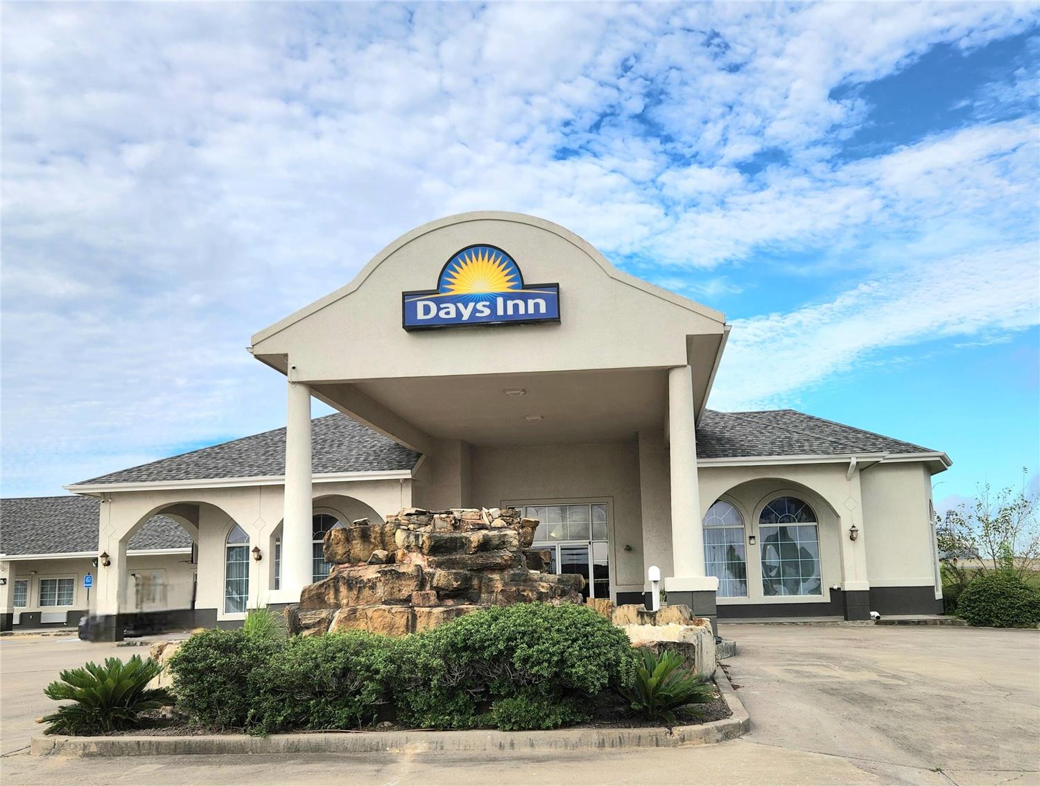 Days Inn By Wyndham Robstown 4/39