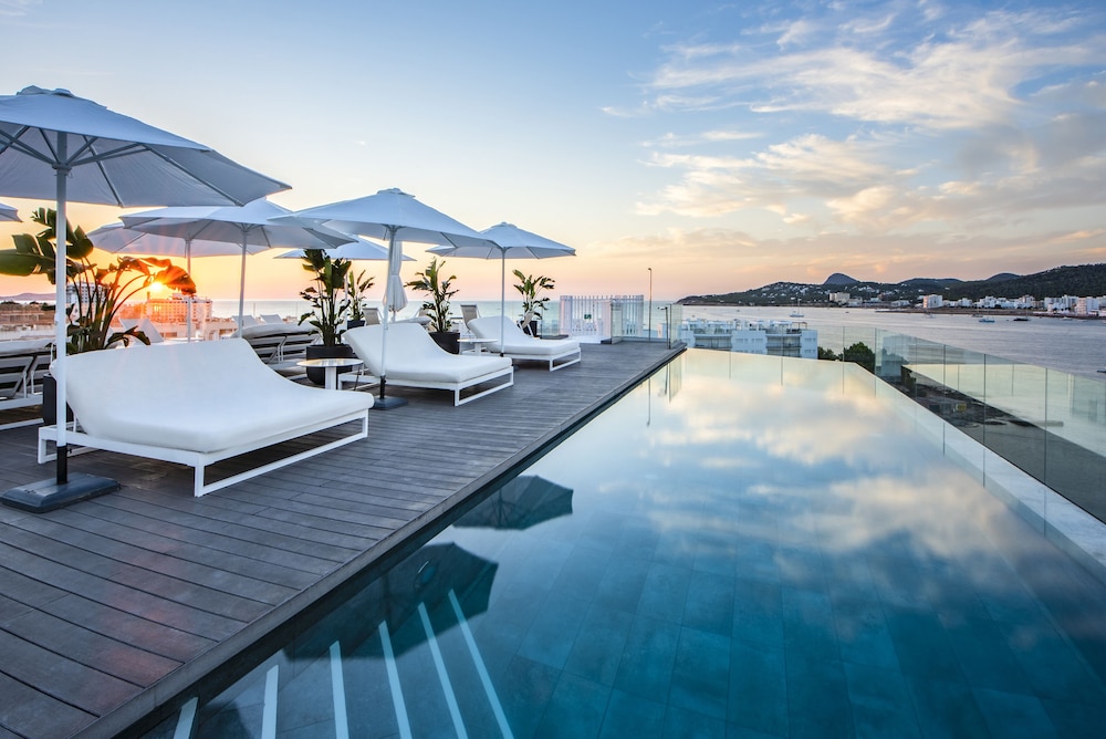 Innside Ibiza 7/64
