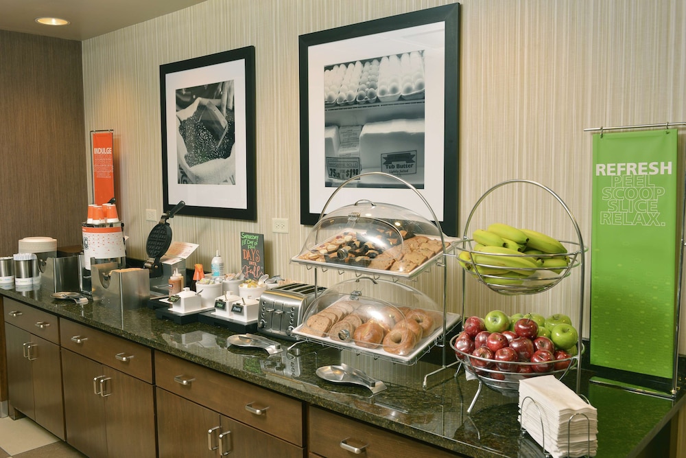 Hampton Inn Springfield Southeast 34/41