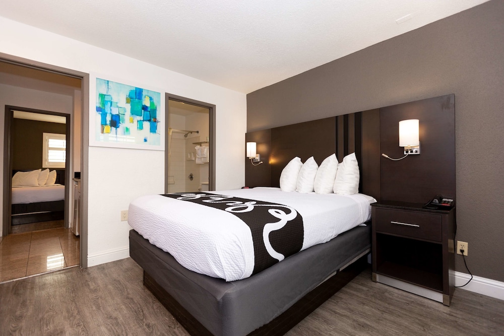 Surestay Hotel By Best Western Seaside Monterey 7/33
