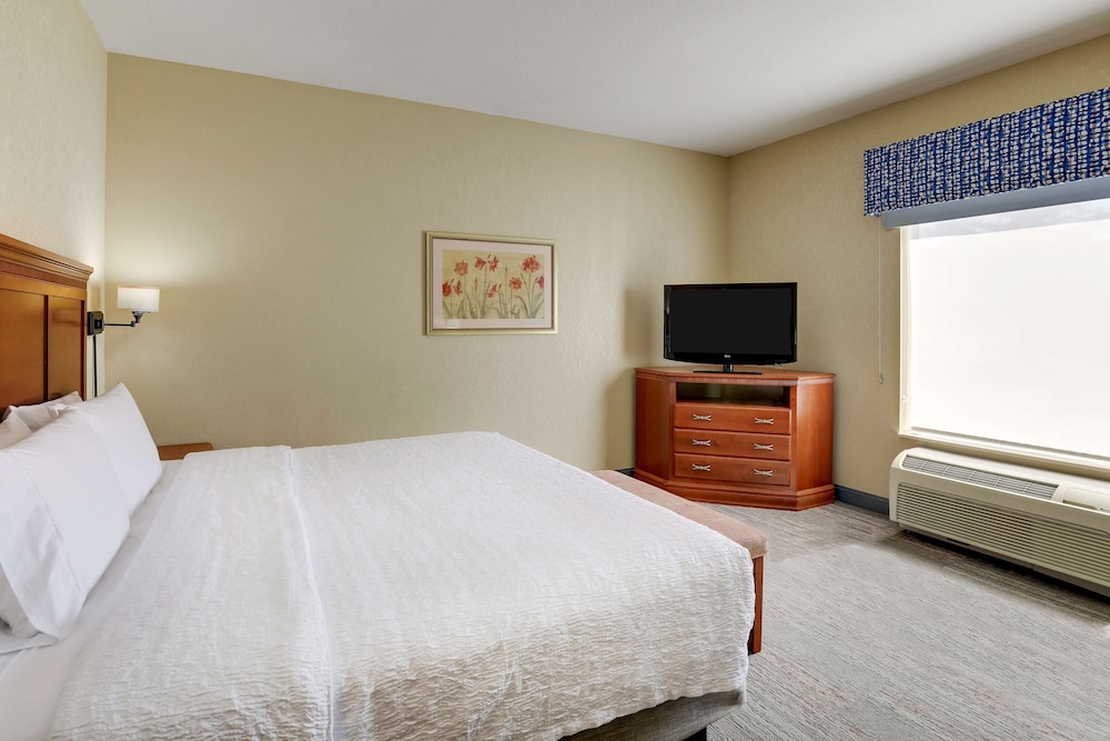 Hampton Inn & Suites St. Louis-Edwardsville 30/69