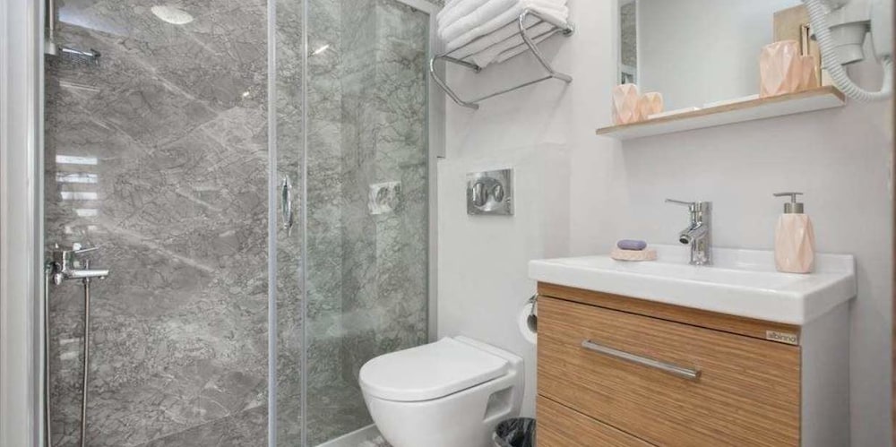 Galatolia Suites 49/50