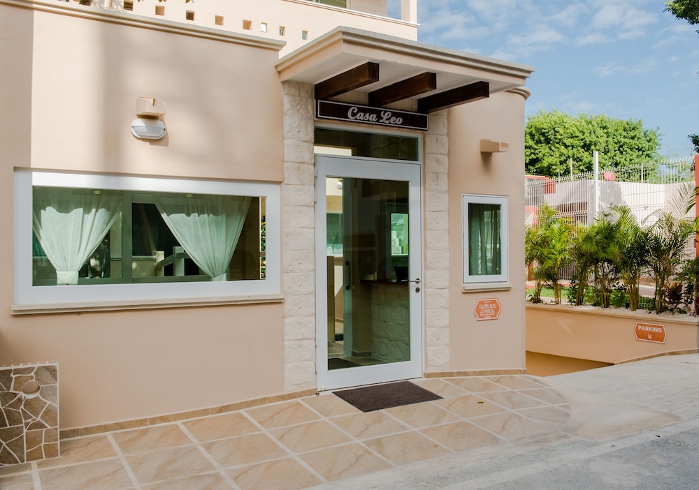Casa Leo Condo 3/22
